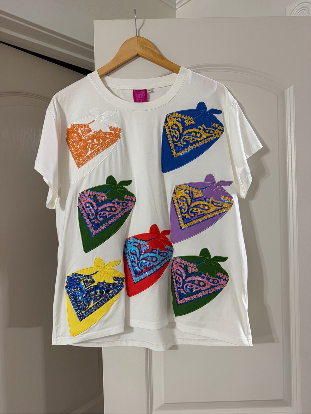 QUEEN OF SPARKLES White Short-Sleeve Tee with Multicolor Bandana Patches